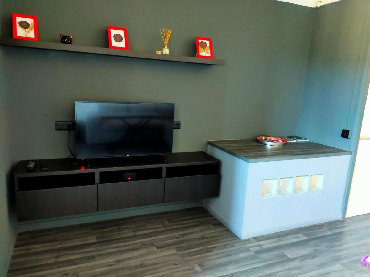 Appartement En Duplex Au 3Ieme Etage Sans Ascenseur Hyères Kültér fotó